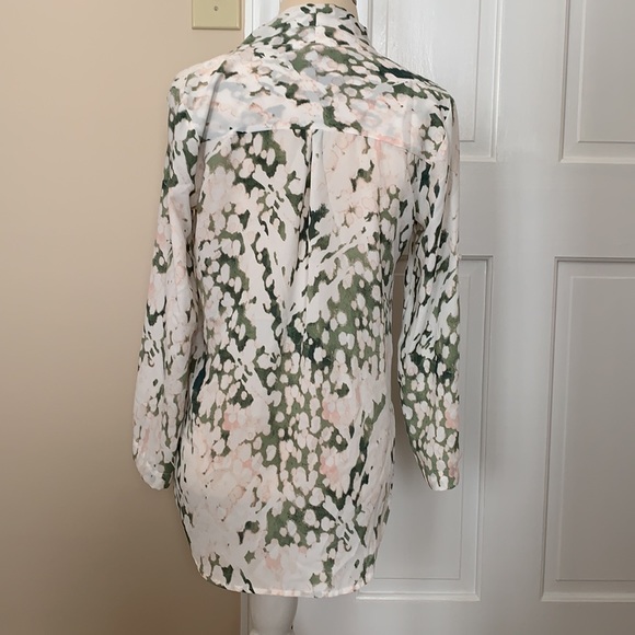 Mossimo Watercolor Flowy Top - Picture 3 of 5